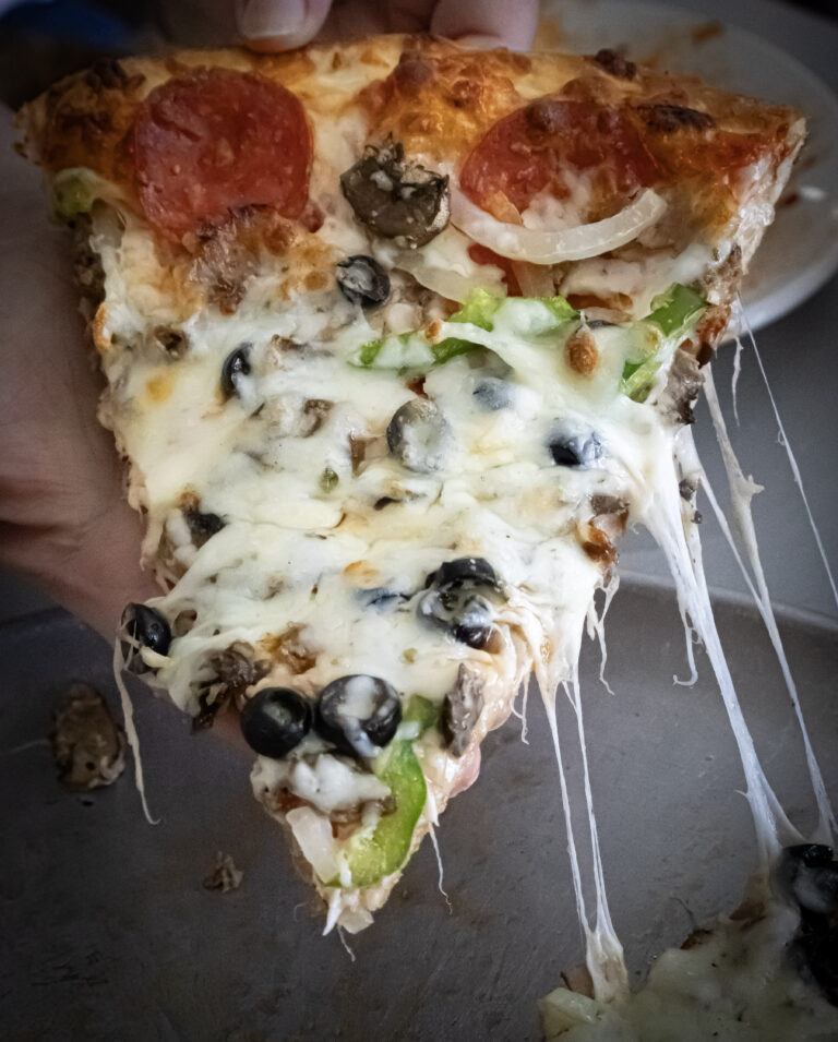Renna’s Pizza Celebrates 50 Years of Serving the First Coast